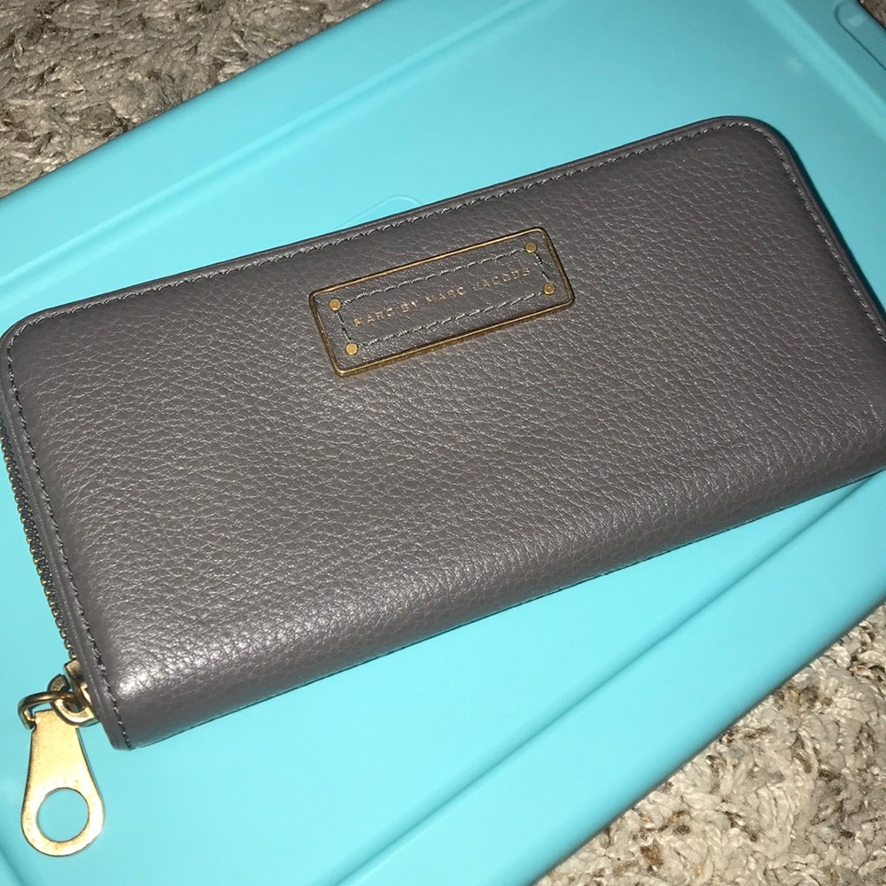 Marc Jacobs wallet!